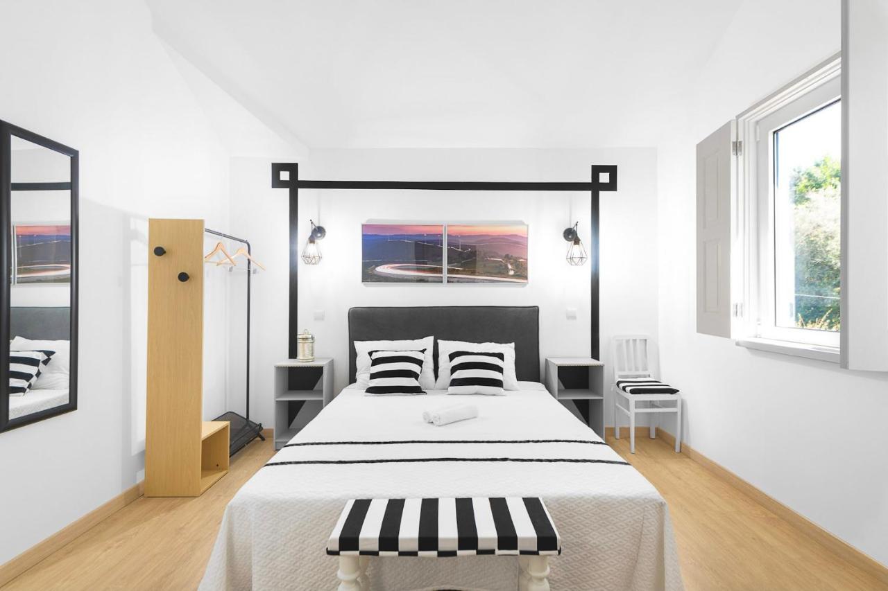 Insua Hostel Сан-Педру-ду-Сул Екстер'єр фото